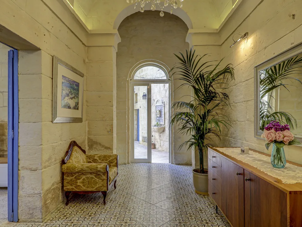 4 bed Town House For Rent in Birkirkara, Birkirkara - thumb 3