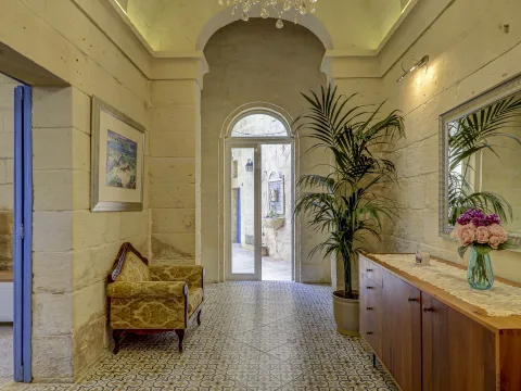 4 bed Town House For Rent in Birkirkara, Birkirkara - thumb 3