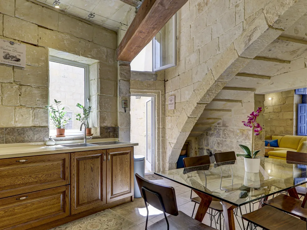 4 bed Town House For Rent in Birkirkara, Birkirkara - thumb 9