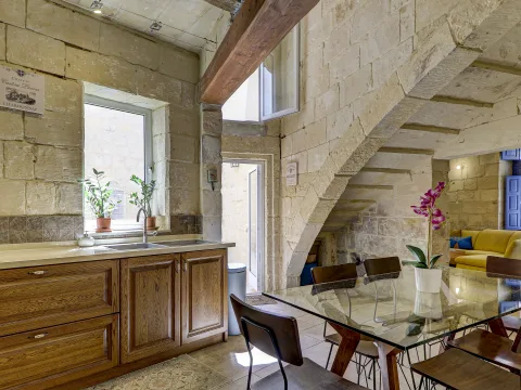 4 bed Town House For Rent in Birkirkara, Birkirkara - thumb 9