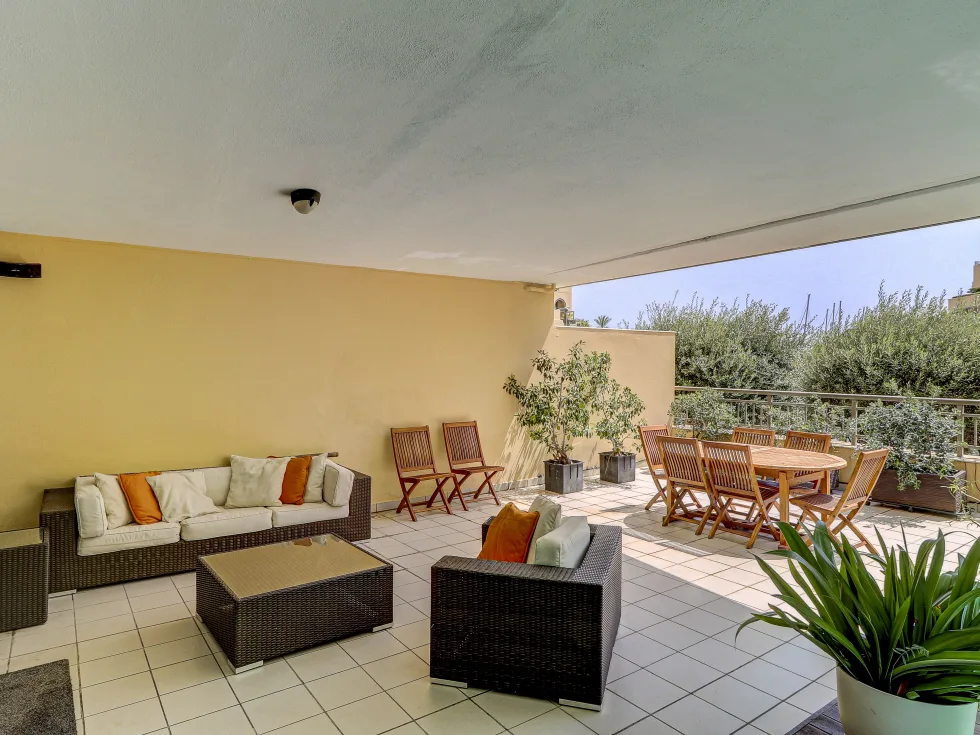 3 bed Apartment For Sale in St Julian's, St Julian's - thumb 7