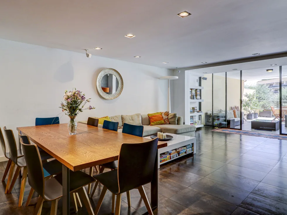 3 bed Apartment For Sale in St Julian's, St Julian's - thumb 8