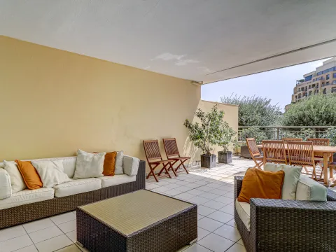 3 bed Apartment For Sale in St Julian's, St Julian's - thumb 9