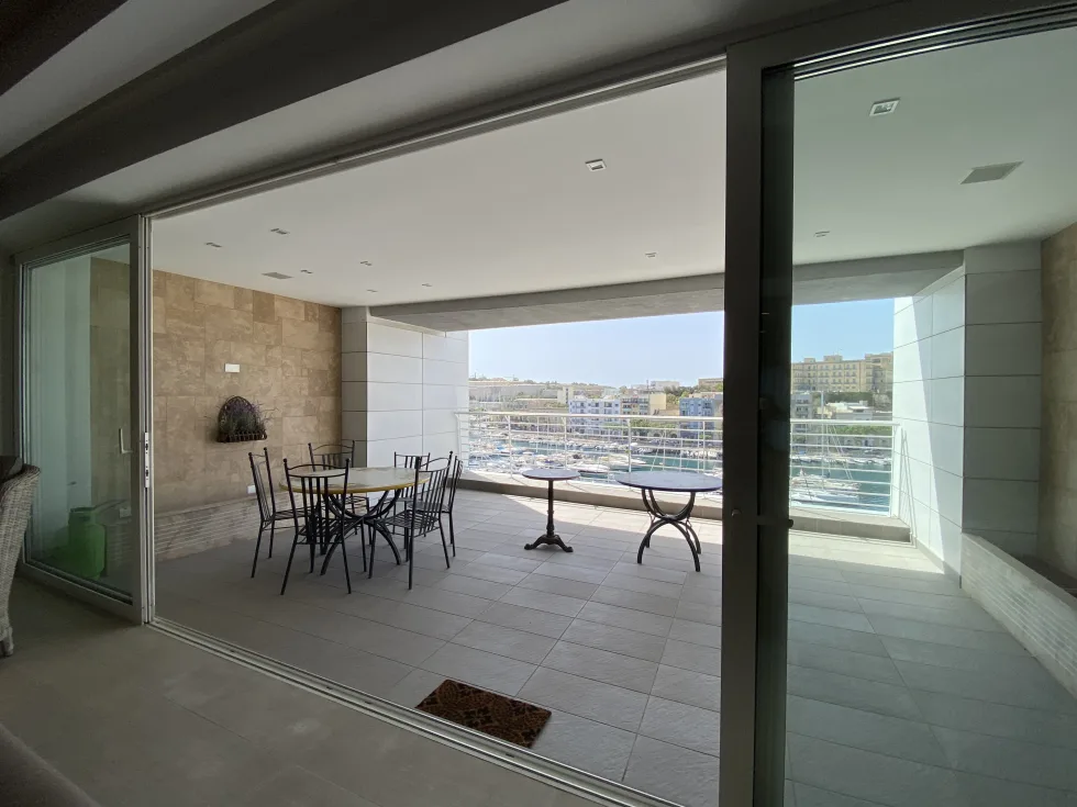 3 bed Apartment For Sale in Ta' Xbiex, Ta' Xbiex - thumb 4