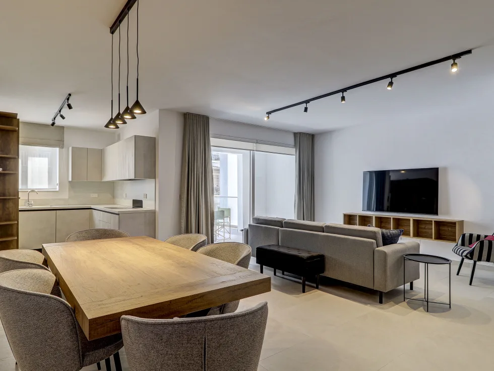 3 bed Apartment For Rent in Zebbug, Zebbug - thumb 1