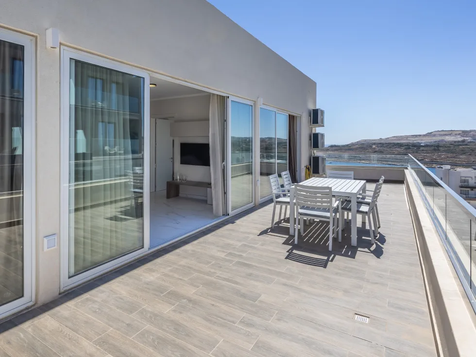 2 bed Penthouse For Rent in Qawra, Qawra - thumb 1