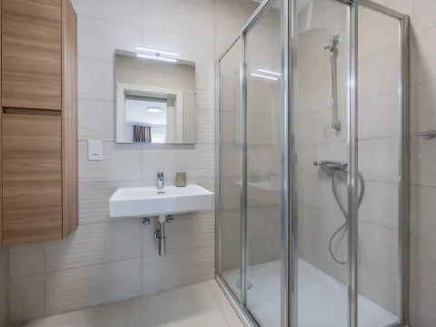 2 bed Penthouse For Rent in Qawra, Qawra - thumb 11