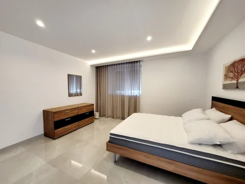 3 bed Penthouse For Rent in Qawra, Qawra - thumb 8