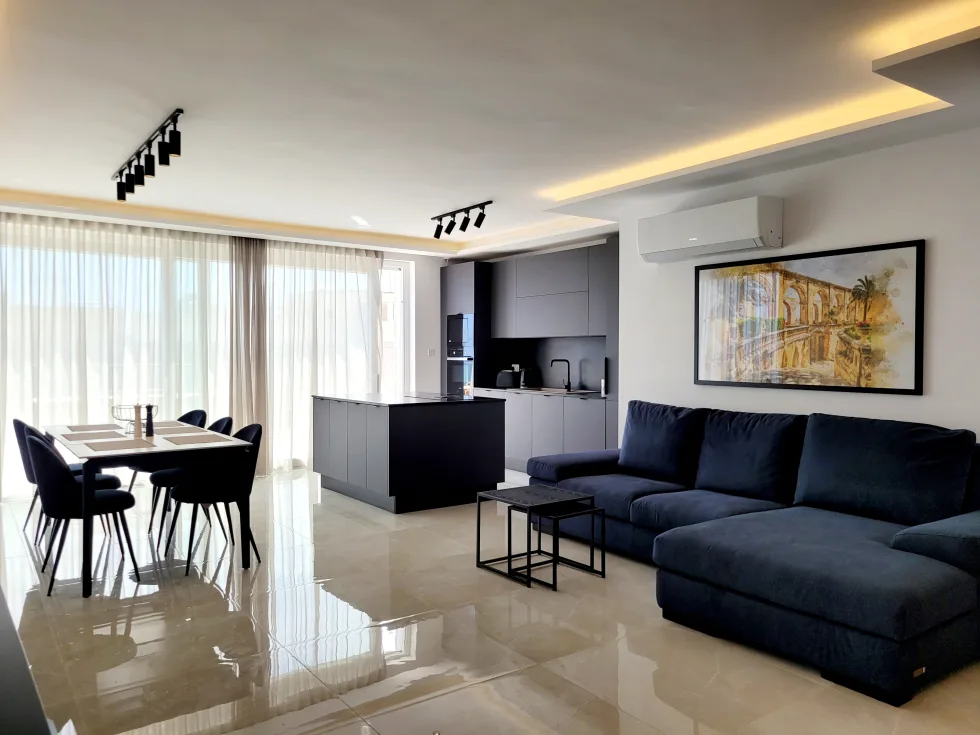 3 bed Penthouse For Rent in Qawra, Qawra - thumb 2