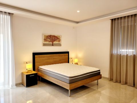 3 bed Penthouse For Rent in Qawra, Qawra - thumb 6