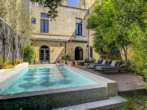 4 bed Palazzo For Sale in Mosta, Mosta - thumb 1