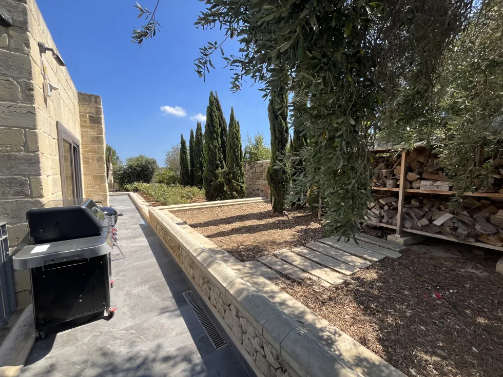 4 bed Farmhouse For Rent in Siggiewi, Siggiewi - thumb 21