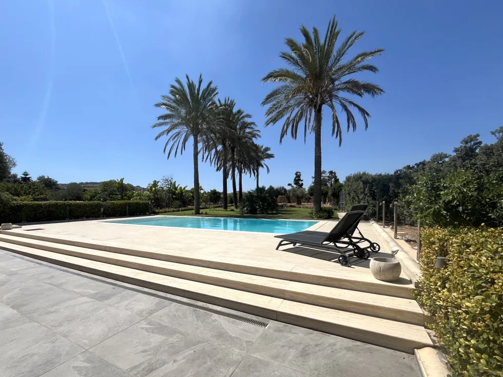 4 bed Farmhouse For Rent in Siggiewi, Siggiewi - thumb 3