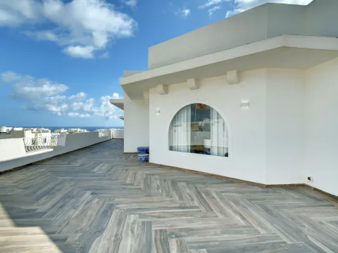 2 bed Penthouse For Rent in Sliema, Sliema - thumb 23