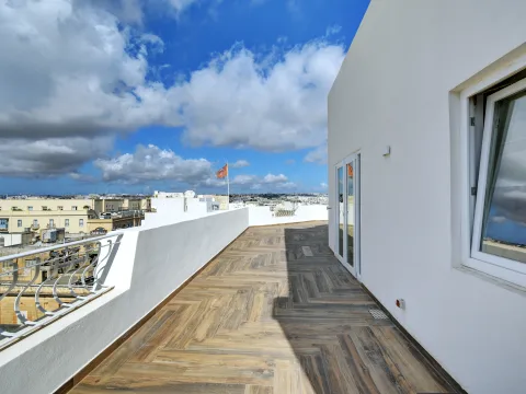 2 bed Penthouse For Rent in Sliema, Sliema - thumb 24