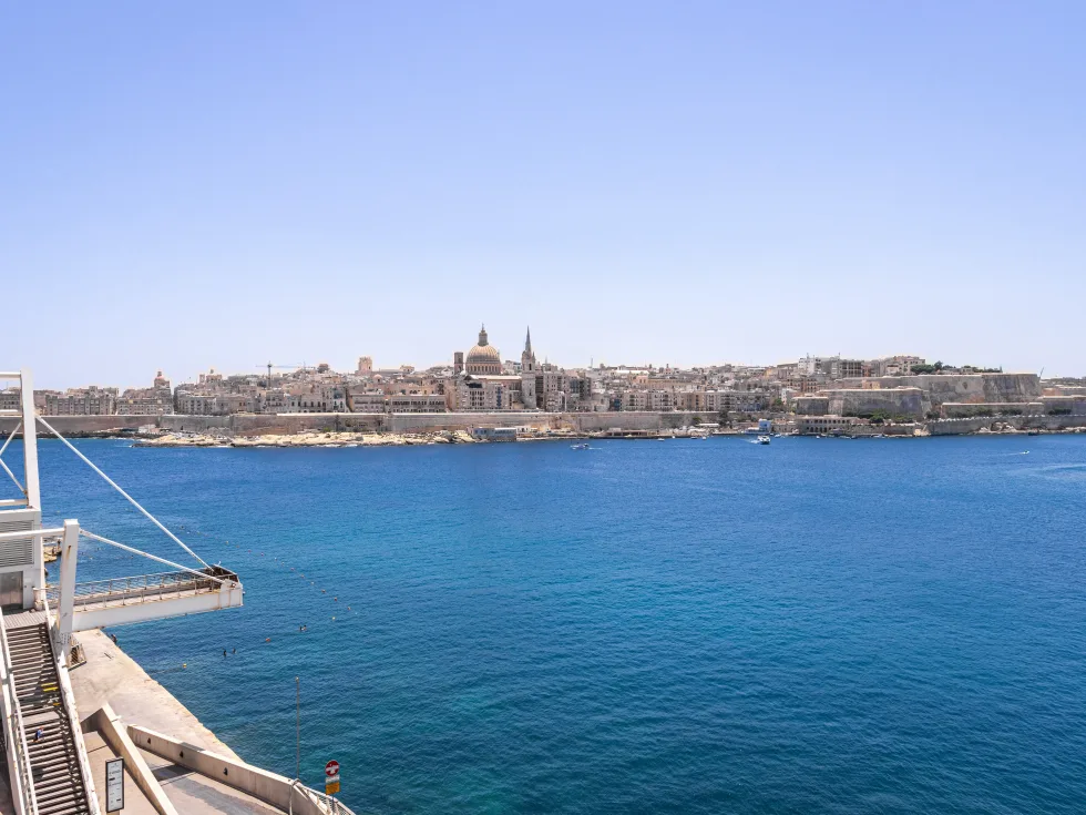 4 bed Apartment For Rent in Sliema, Sliema - thumb 1