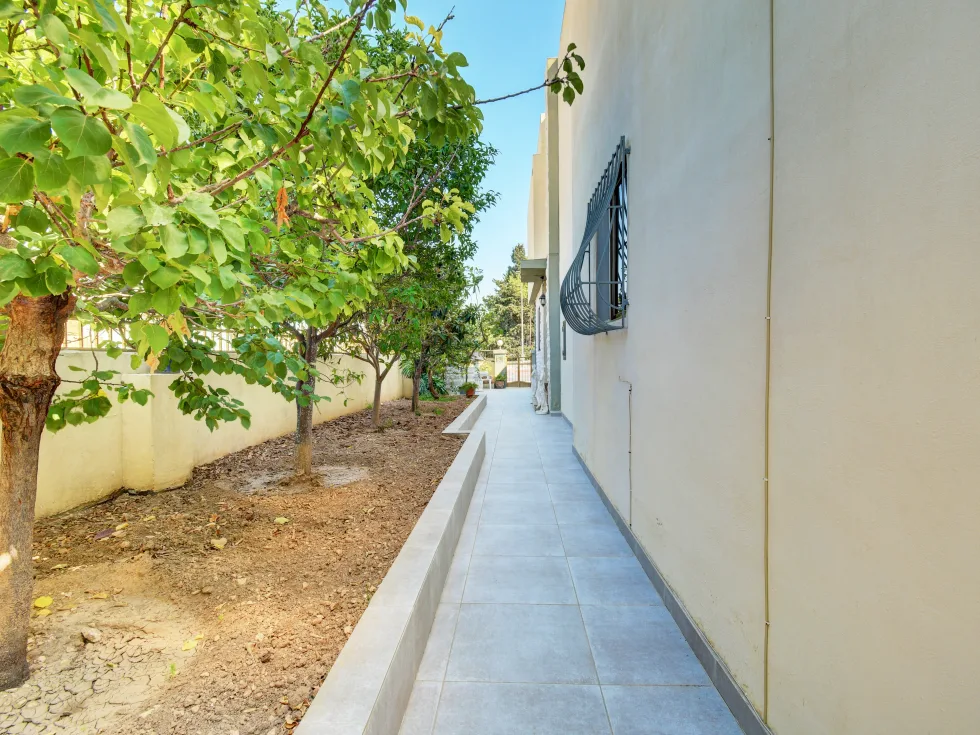 4 bed Villa For Sale in Attard, Attard - thumb 12