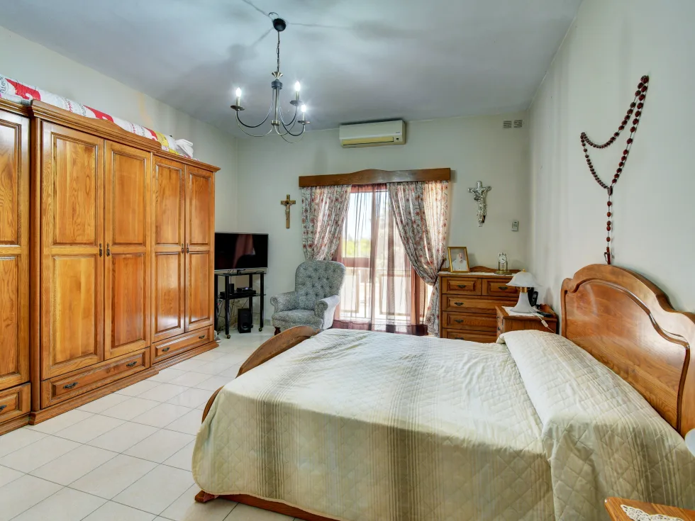 4 bed Villa For Sale in Attard, Attard - thumb 18
