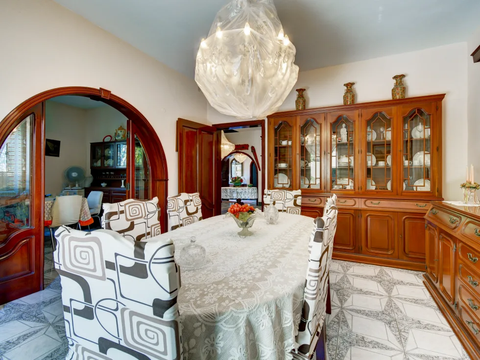 4 bed Villa For Sale in Attard, Attard - thumb 5