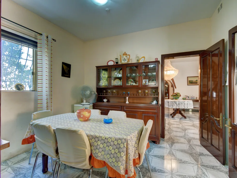 4 bed Villa For Sale in Attard, Attard - thumb 9