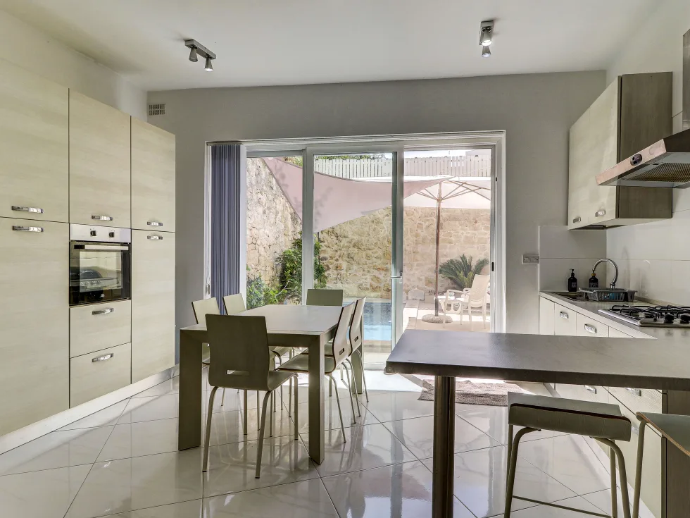 4 bed Town House For Sale in Sliema, Sliema - thumb 3