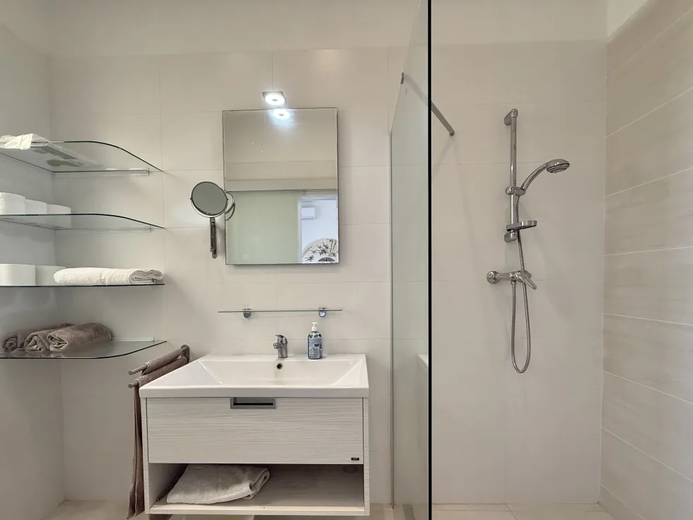 3 bed Apartment For Rent in St Paul's Bay, St Paul's Bay - thumb 9