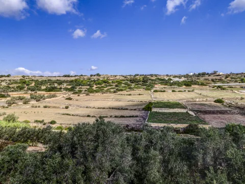 4 bed Farmhouse For Sale in Mgarr, Mgarr - thumb 8