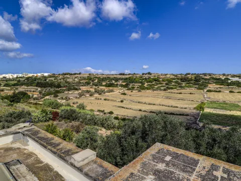 4 bed Farmhouse For Sale in Mgarr, Mgarr - thumb 9