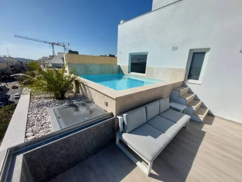 3 bed Penthouse For Rent in Naxxar, Naxxar - thumb 2