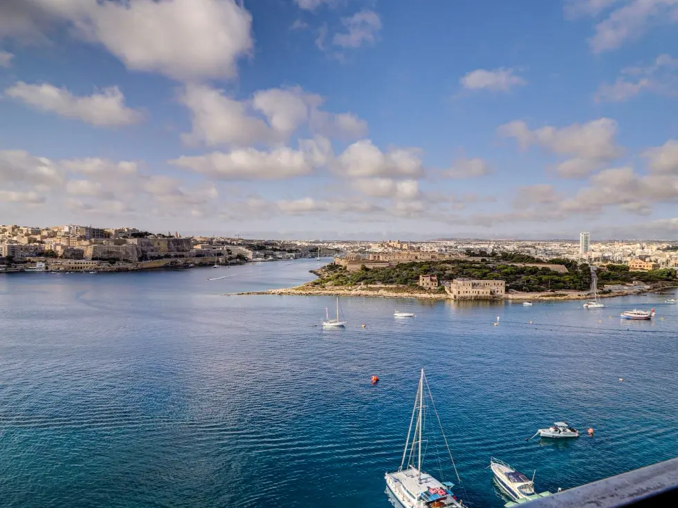3 bed Apartment For Rent in Sliema, Sliema - thumb 11
