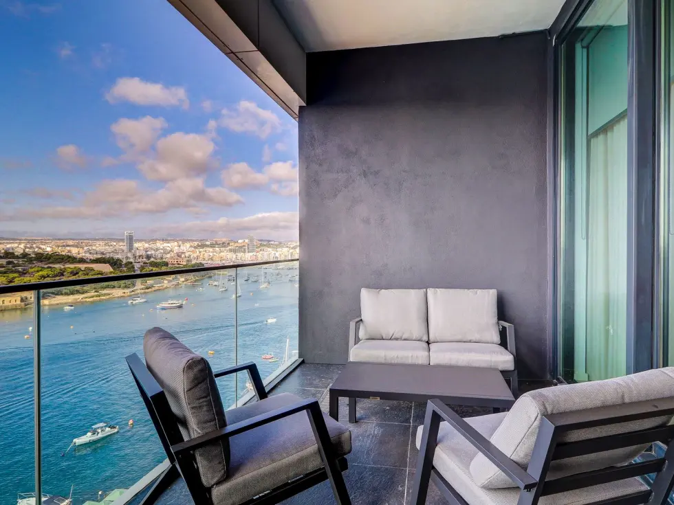 3 bed Apartment For Rent in Sliema, Sliema - thumb 2