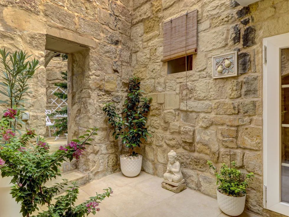3 bed House of Character For Sale in Naxxar, Naxxar - thumb 2