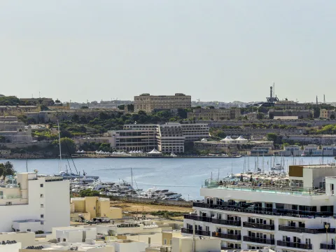 2 bed Apartment For Rent in Gzira, Gzira - thumb 5