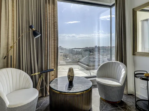 4 bed Penthouse For Rent in Gzira, Gzira - thumb 10