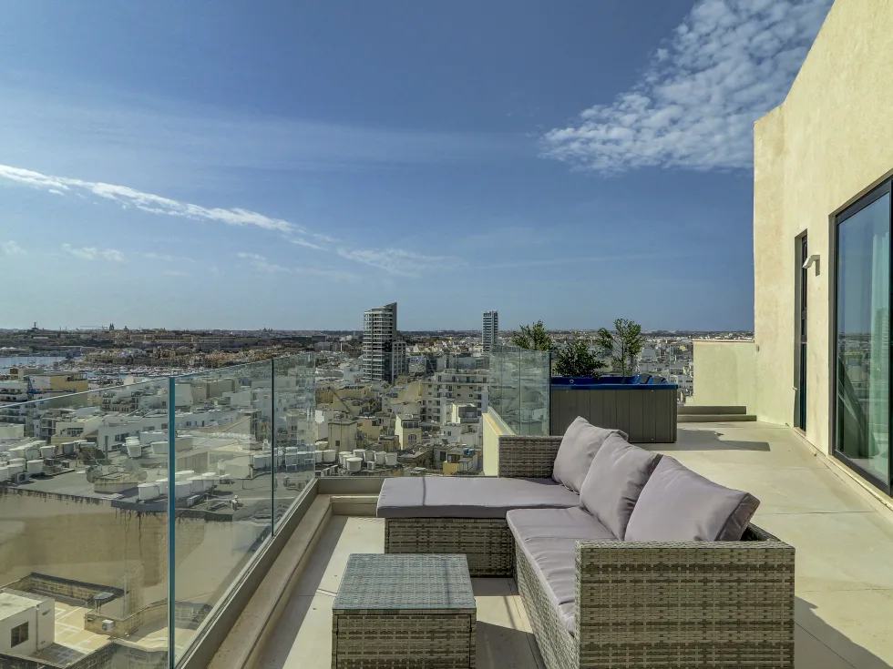 4 bed Penthouse For Rent in Gzira, Gzira - thumb 26