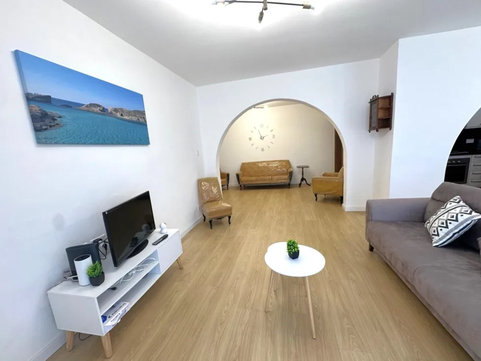 3 bed Apartment For Rent in St Paul's Bay, St Paul's Bay - thumb 1