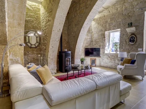 4 bed House of Character For Sale in Qrendi, Qrendi - thumb 2