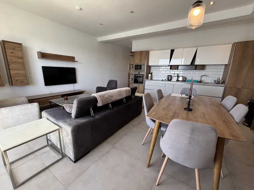 2 bed Apartment For Rent in Sliema, Sliema - thumb 2