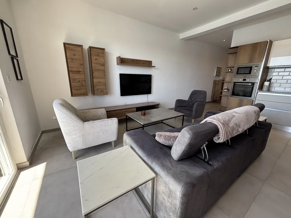 2 bed Apartment For Rent in Sliema, Sliema - thumb 4