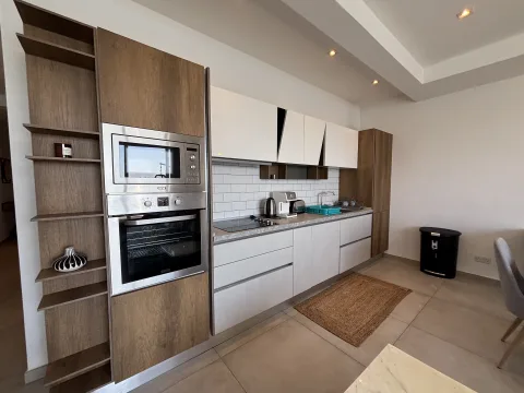 2 bed Apartment For Rent in Sliema, Sliema - thumb 7