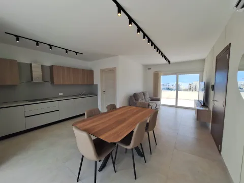 2 bed Penthouse For Rent in Balzan, Balzan - thumb 1