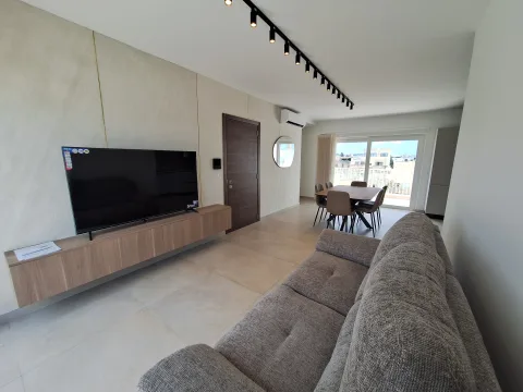 2 bed Penthouse For Rent in Balzan, Balzan - thumb 6