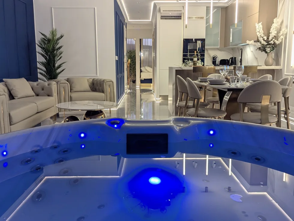 2 bed Apartment For Rent in Marsalforn, Marsalforn - thumb 3