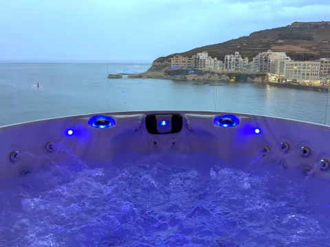 2 bed Apartment For Rent in Marsalforn, Marsalforn - thumb 7