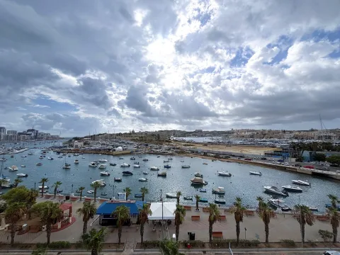 2 bed Apartment For Rent in Gzira, Gzira - thumb 1