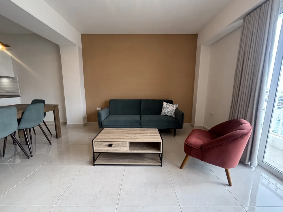 2 bed Apartment For Rent in Gzira, Gzira - thumb 3
