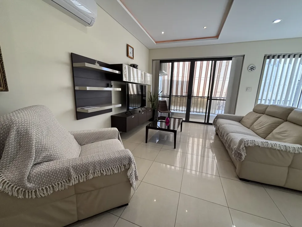 3 bed Apartment For Rent in Sliema, Sliema - thumb 5