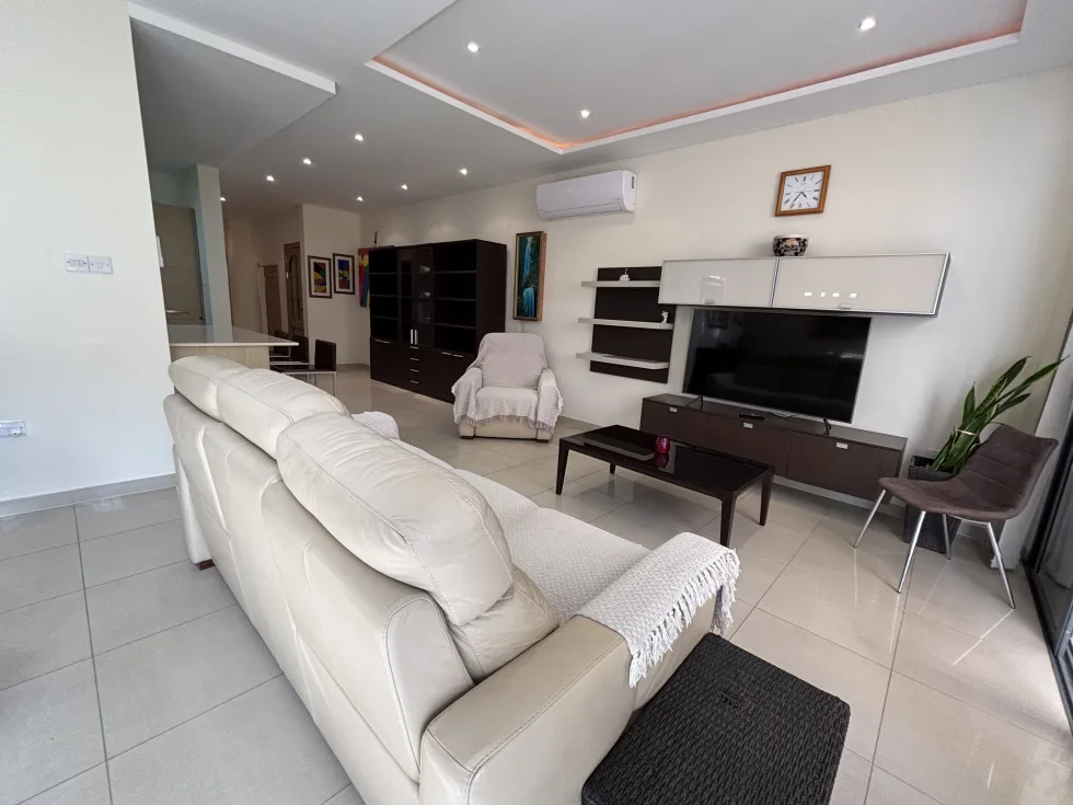 3 bed Apartment For Rent in Sliema, Sliema - thumb 7