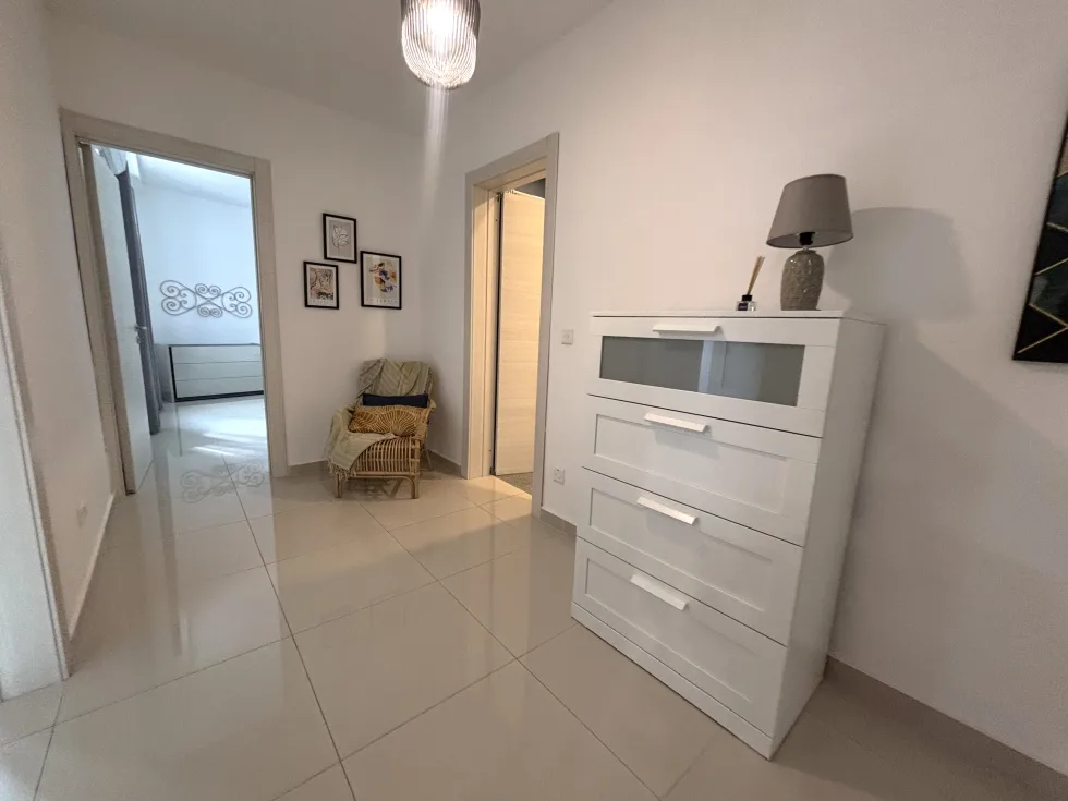 3 bed Maisonette For Rent in Sliema, Sliema - thumb 10