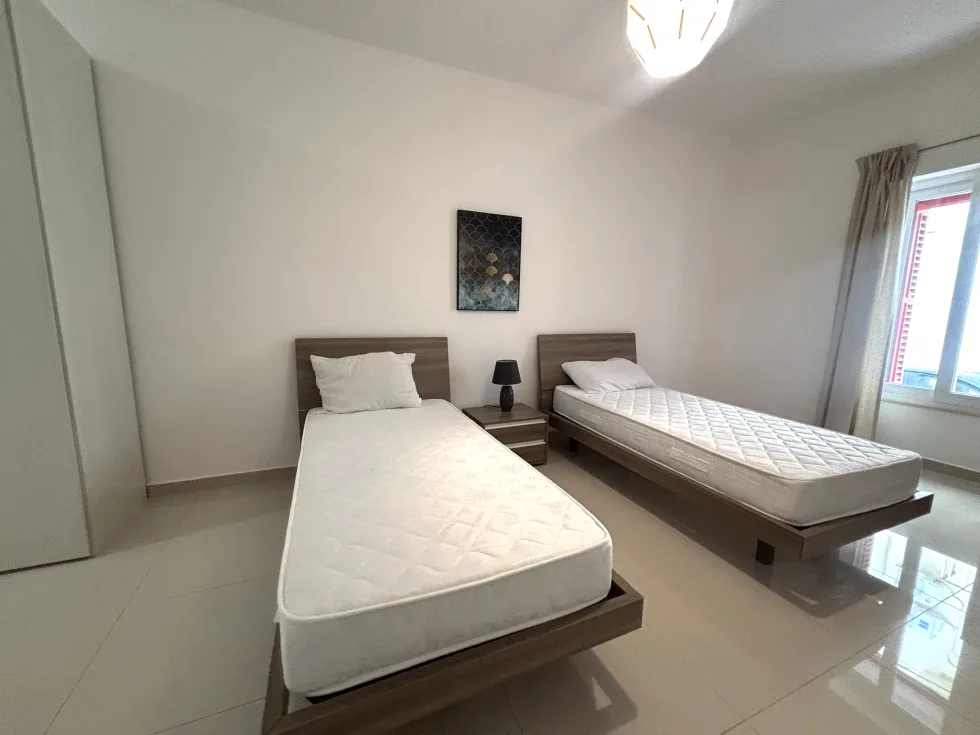 3 bed Maisonette For Rent in Sliema, Sliema - thumb 17